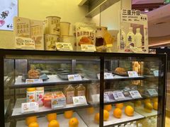 面包甜点陈列柜-喜茶(南昌王府井店)