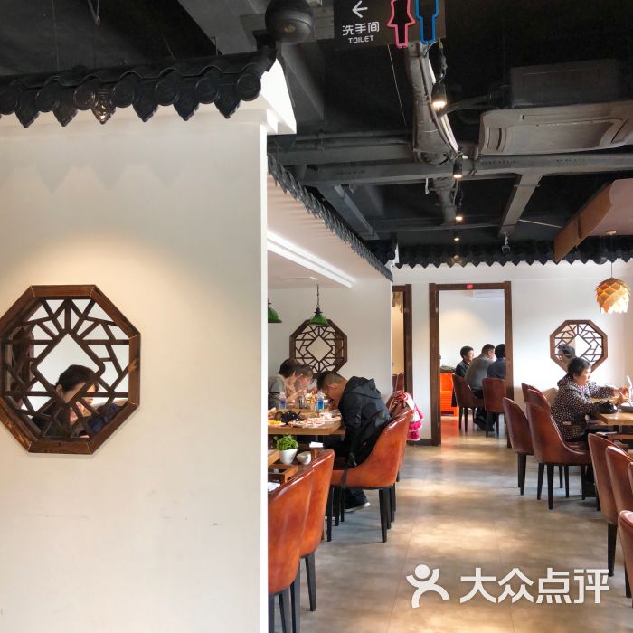 百汕石锅鱼潮州菜馆(亲橙里店)大堂图片 - 第2张