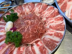 -哈哈碳都·牛肋条无限自助烤肉(台江万达店)