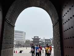 -巴陵广场