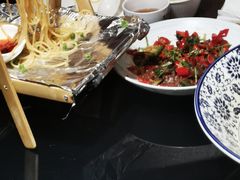 -东口码头·烧鸽子·鱼头泡饼·地方菜(金鹰悦城店)