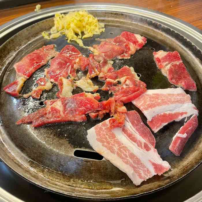 鹤城烤肉-"没有想象中那么惊艳的烤肉店0399店名.