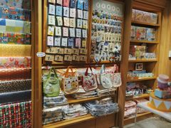 -猫的天空之城概念书店(苏州诚品店)
