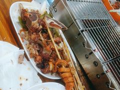 -哈尔滨小酒馆·鲜肉现穿自助烧烤(康新花园店)