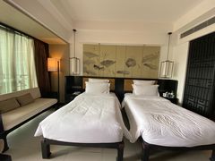 -三亚湾海居铂尔曼度假酒店