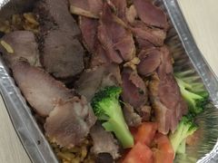 港式双拼饭-棒约翰比萨·意面(金桥国际店)