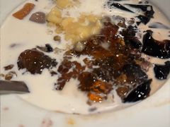 -RUXU入续糖水铺与包(卓悦中心店)