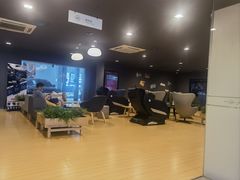 -交运起申一汽大众4S店(内江路店)