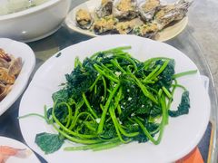 -四川小胡子海鲜(丁村万人海鲜广场店)