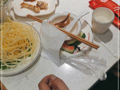 -三人行骨头王火锅(长寿店)