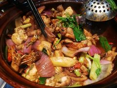 -胡须佬鸡煲四季火锅(海雅缤纷城店)