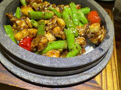 石锅牛蛙-灶丰年间(定安路店)