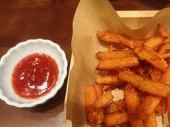 -8PINTS八品脱·日料·烧鸟·精酿小酒馆(莘庄店)