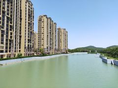 -马尔贝拉度假城