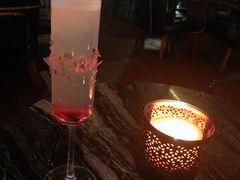 -饮湖威士忌鸡尾酒吧