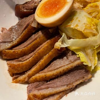 几乎每次来深圳出差 在宝安机场的时候都会来一碗陈鹏鹏