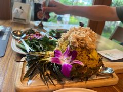 -Chom Cafe and Restaurant