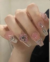 -丽心自助美甲美睫