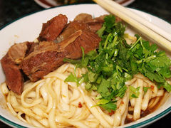 牛肉拌面-老周牛肉面