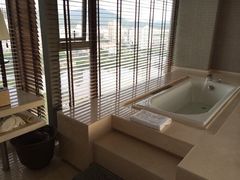 iphone_upload_pic-黎客国际酒店