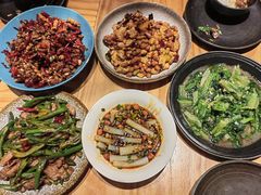 -十三式重庆江湖菜(金茂览秀城店)