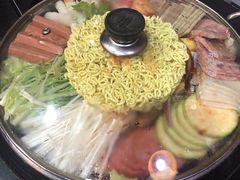 传统部队火锅-the frypan韩国炸鸡啤酒(五路居店)