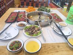 -田村·酸汤鲜牦牛肉火锅(布达拉宫广场店)