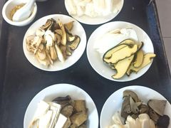 -天宜隆蘑菇宴火锅(石景山旗舰店)