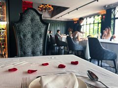 -弦月窗LUNETTE BY AMANDA(复兴路店)