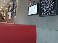 卡座-必胜客(新中纬店)