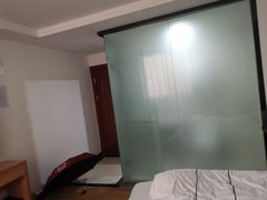 -鑫雅居公寓(广州南站地铁站店)