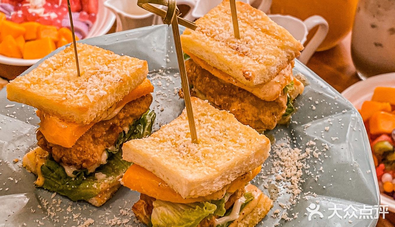 比我手臂还粗的芒果奶油布丁肠