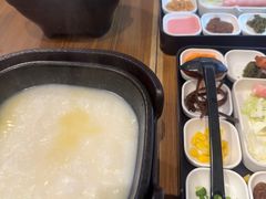 -阿香米线(大唐西市大润发店)