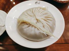 陈士荣蟹黄汤包-鸿运酒楼