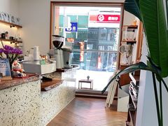 -Line 咖啡(石厦花园店)