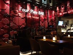 -FOUR PLAY BAR