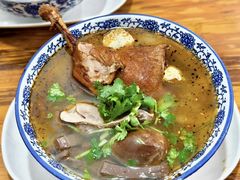 -叶新小吃店(来凤小区总店)