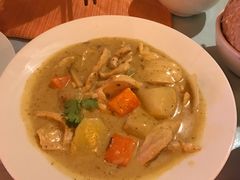 -Lanterns Vietnamese Restaurant