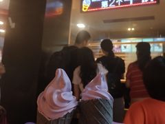 等位区-麦当劳(新华路步步高店)