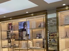 -世纪大明眼镜·蔡司战略授权店(汉街店)