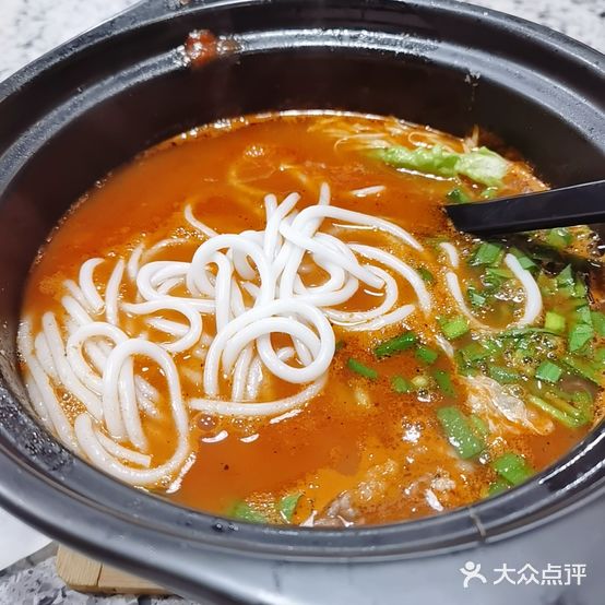 仲氏过桥米线(丹凤街店)