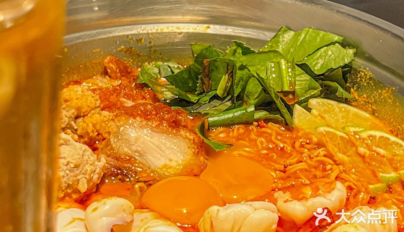 不能去🇹🇭，就来六运小区的MAMA面吧