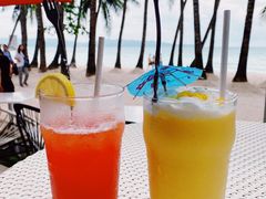 -Cha Cha's Beach Cafe