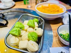 -山河屯铁锅炖·非遗东北菜(南山店)