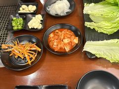 -肉甲韩国木炭烤肉(新壹街1店)