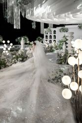 -禕·愫白婚纱商店