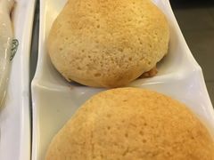 酥皮焗叉烧包-添好运点心专门店(深水埗店)