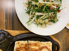 凉拌沙葱娃娃菜-格日勒阿妈蒙古厨房(大召店)