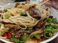 -歹歹的加个面过油肉拌面
