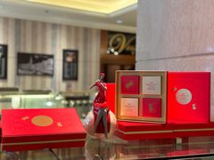 -深圳富苑皇冠假日套房酒店